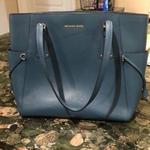 Michael Kors shoulder tote